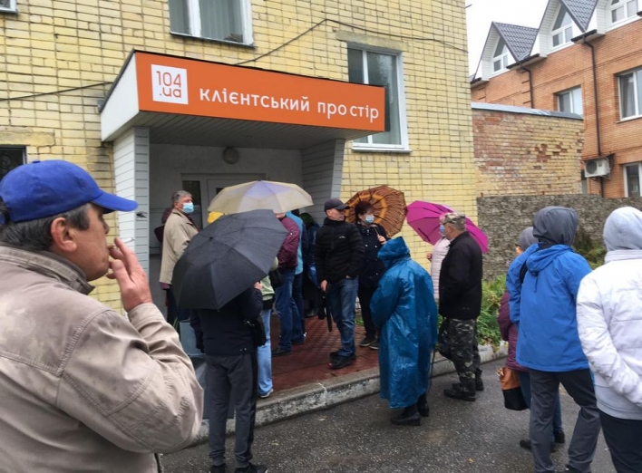 Начальник Ніжинського відділення АТ «Чернігівгаз» запевнив, що черг до операторів на вулиці не буде